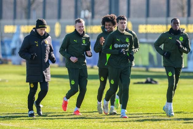 03 03 2025, Final training session for the UEFA Champions League match between Borussia Dortmund and OSC Lille, from left standard Coach Alex Clapham Borussia Dortmund , Maximilian Beier Borussia Dortmund , Karim Adeyemi Borussia Dortmund , Giovanni Reyna Borussia Dortmund , Jamie Gittens Borussia Dortmund , Dortmund training ground Borussia Dortmund NRW Germany xRHR PHOTO DEx Copyright: DennisxEwert RHR-FOTOx RHR-FOTO DE