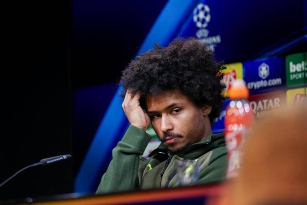 03 03 2025, Press conference for the UEFA Champions League match between Borussia Dortmund and OSC Lille, Karim Adeyemi Borussia Dortmund grabs his hair, Dortmund Signal Iduna Park NRW Germany xRHR PHOTO DEx Copyright: DennisxEwert RHR-FOTOx RHR-FOTO DE