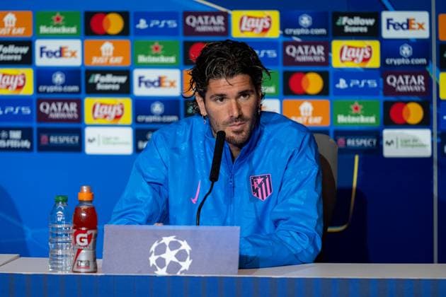 UEFA Champions League 2024 25 Round of 16 First Leg: Atletico de Madrid press conference, PK, Pressekonferenz Rodrigo De Paul of Atletico de Madrid seen speaking during the UEFA Champions League 2024 25 League Round of 16 First Leg press conference at Estadio Riyadh Air Metropolitano on March 03, 2025 in Madrid, Spain. Madrid Estadio Riyadh Air Metropolitano Madrid Spain Copyright: xAlbertoxGardinx AGardin_20250303_Champ_Atletico_Madrid_PC_0126