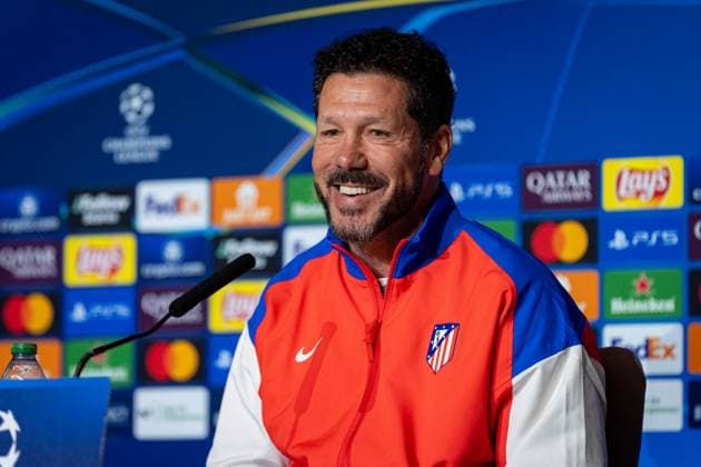 UEFA Champions League 2024 25 Round of 16 First Leg: Atletico de Madrid press conference, PK, Pressekonferenz Diego Pablo Simeone, head coach of Atletico de Madrid, seen speaking during the UEFA Champions League 2024 25 League Round of 16 First Leg press conference at Estadio Riyadh Air Metropolitano on March 03, 2025 in Madrid, Spain. Madrid Estadio Riyadh Air Metropolitano Madrid Spain Copyright: xAlbertoxGardinx AGardin_20250303_Champ_Atletico_Madrid_PC_0161