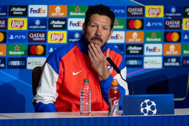 UEFA Champions League 2024 25 Round of 16 First Leg: Atletico de Madrid press conference, PK, Pressekonferenz Diego Pablo Simeone, head coach of Atletico de Madrid, seen speaking during the UEFA Champions League 2024 25 League Round of 16 First Leg press conference at Estadio Riyadh Air Metropolitano on March 03, 2025 in Madrid, Spain. Madrid Estadio Riyadh Air Metropolitano Madrid Spain Copyright: xAlbertoxGardinx AGardin_20250303_Champ_Atletico_Madrid_PC_0145