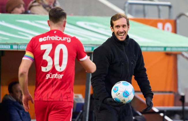 Julian Schuster, FRG Trainer Christian Günter, FRG 30 in the match FC AUGSBURG - SC FREIBURG 0-0 on Mar 2, 2025 in Augsburg, Germany. Season 2024 2025, 1.Bundesliga, FCA, matchday 24, 24.Spieltag