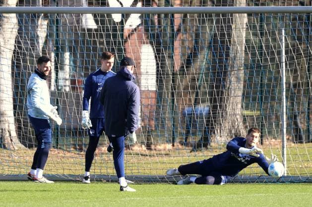 DEU, DFL, 2 FBL Hertha BSC, Training, 03 03 2025, Sportforum, Berlin, DEU, DFL, 2 FBL Hertha BSC, Training, im Bild Torwarte, Tjark Ernst Hertha BSC Berlin 1 , Marius Gersbeck Hertha BSC Berlin 35 , Tim Goller Hertha BSC Berlin 43 DFL regulations prohibit any use of Photographs as image sequences and or quasi video Foto Juergen Engler nordphoto GmbH nordphotoxGmbHx xEngler nph00076