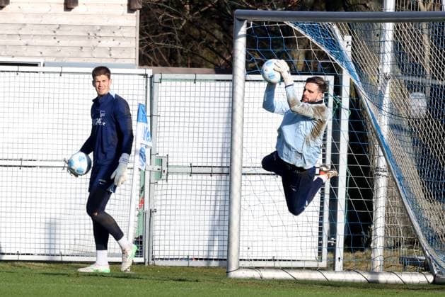 DEU, DFL, 2 FBL Hertha BSC, Training, 03 03 2025, Sportforum, Berlin, DEU, DFL, 2 FBL Hertha BSC, Training, im Bild Marius Gersbeck Hertha BSC Berlin 35 , Tim Goller Hertha BSC Berlin 43 DFL regulations prohibit any use of Photographs as image sequences and or quasi video Foto Juergen Engler nordphoto GmbH nordphotoxGmbHx xEngler nph00076