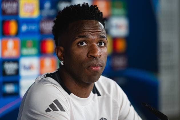 UEFA Champions League 2024 25 Round of 16 First Leg: Real Madrid CF Training Session and press conference, PK, Pressekonferenz Vinicius Junior of Real Madrid CF seen speaking during the UEFA Champions League 2024 25 League Round of 16 First Leg Training Session And Press Conference at Ciudad Real Madrid on March 03, 2025 in Valdebebas, Spain. Valdebebas Ciudad Real Madrid Madrid Spain Copyright: xAlbertoxGardinx AGardin_20250303_Champ_Real_Madrid_PC_0138