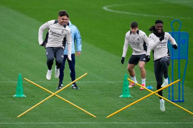 March 3, 2025, Valdebebas, Madrid, SPAIN: Raul Asencio and Eduardo Camavinga during the training day ahead of the UEFA Champions League, football match against Atletico de Madrid, at Ciudad Deportiva Real Madrid on March 03, 2025, in Madrid, Spain. Valdebebas SPAIN - ZUMAa181 20250303_zaa_a181_161 Copyright: xOscarxJ.xBarrosox