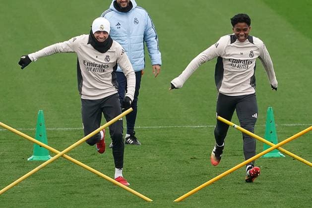 REAL MADRID CF v ATLETICO DE MADRID. CHAMPIONS LEAGUE 2024 2025. ROUND OF 16. 1ST LEG. Real Madrid CF s Fede Valverde (l) and Endrick Felipe during the training session prior to the first leg of the Champions League Round of 16 against Atletico de Madrid. March 3, 2025. (ALTERPHOTOS Acero) MadridSpain  Copyright: xAcerox