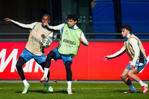 UEFA Champions League 2024-2025: training of Feyenoord Rotterdam - Djomar Giersthove of Feyenoord, Stephano Carrillo of Feyenoord, Aymen Sliti of Feyenoord during the training of Feyenoord in preparation of the UEFA Champions League duel against Inter Milan at Trainingscomplex 1908 on 4 March 2025 in Rotterdam, The Netherlands. Copyright: xYannickxVerhoevenx