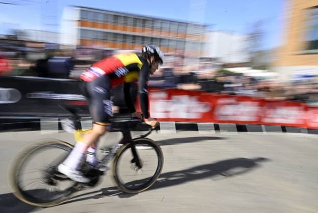 Belgian Arnaud De Lie of Lotto Cycling Team pictured at the start of the Ename Samyn Classic one day cycling race, 199,1km from Quaregnon to Dour on Tuesday 04 March 2025. TOM GOYVAERTS TomxGoyvaerts  x114211469x
