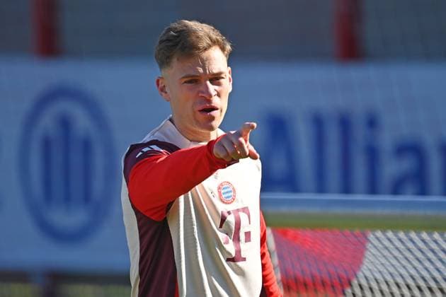 Joshua KIMMICH Bayern Muenchen , gestures,gives instructions,action,single image,cropped single subject,portrait,portrait,portrait final training on 04 03 2025 Soccer Champions League Round of 16 FC Bayern Muenchen Bayer 04 Leverkusen on 05 03 2025 , A L L I A N Z A R E N A
