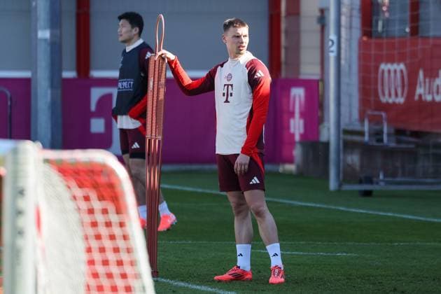 Gabriel Vidovic FC Bayern Muenchen, 24 at training, GER, Final training, FC Bayern Muenchen, Football, UEFA Champions League, Round of 16 first leg, 2024 2025 season, 04 03 2025, GER, Final training, FC Bayern Muenchen, Football, UEFA Champions League, Round of 16 first leg, 2024 2025 season, 04 03 2025 Muenchen Copyright: xEibner-Pressefoto JennixMaulx EP_JML