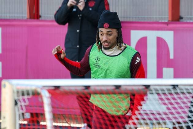 Sacha Boey FC Bayern Muenchen, 23 at training, GER, Final training, FC Bayern Muenchen, Football, UEFA Champions League, Round of 16 first leg, 2024 2025 season, 04 03 2025, GER, Final training, FC Bayern Muenchen, Football, UEFA Champions League, Round of 16 first leg, 2024 2025 season, 04 03 2025 Muenchen Copyright: xEibner-Pressefoto JennixMaulx EP_JML