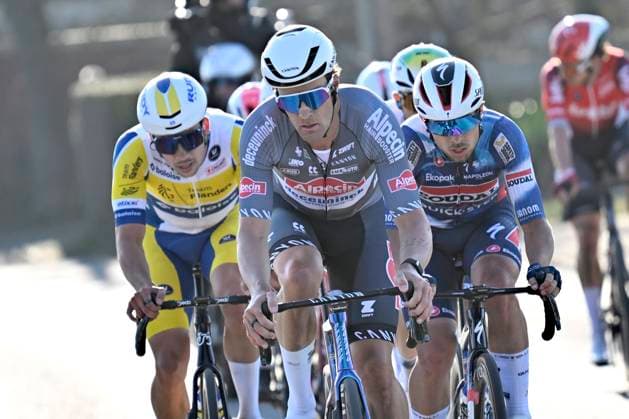 Samyn Classic 2025 DOUR, BELGIUM - MARCH 04 : Gaze Samuel (AUS) of Alpecin - Deceuninck, Svrcek Martin (CZE) of Soudal Quick-Step pictured during the 57th edition of the Samyn cycling race, with start in Quaregnon and finish in Dour after 199km of racing on March 4, 2025 in Dour, Belgium, 04 03 2025 Dour Belgium  Copyright: xJanxDexMeuleneirx