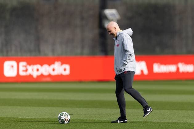 Football - UEFA Champions League - Round of 16 1st Leg - Paris Saint-Germain v Liverpool FC - MD-1 LIVERPOOL, ENGLAND - Tuesday, March 4, 2025: Liverpool s Arne Slot during a training session at the AXA Training Centre ahead of the UEFA Champions League match between Paris Saint-Germain and Liverpool FC. (Photo by Jessica Hornby Propaganda) LIVERPOOL AXA Training Centre MERSEYSIDE ENGLAND  Copyright: xDavidxRawcliffex P2025-03-04-JH_LFC_Training_PSG-3