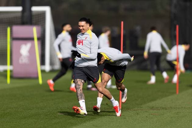 Football - UEFA Champions League - Round of 16 1st Leg - Paris Saint-Germain v Liverpool FC - MD-1 LIVERPOOL, ENGLAND - Tuesday, March 4, 2025: Liverpool s Darwin Nunez (L) and Luis Diaz during a training session at the AXA Training Centre ahead of the UEFA Champions League match between Paris Saint-Germain and Liverpool FC. (Photo by Jessica Hornby Propaganda) LIVERPOOL AXA Training Centre MERSEYSIDE ENGLAND  Copyright: xDavidxRawcliffex P2025-03-04-JH_LFC_Training_PSG-30