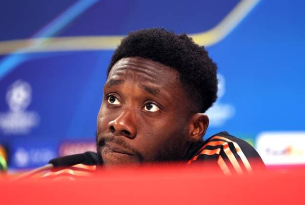 Football, Men, Champions League, Season 2024 2025, FC Bayern Munich, International Press Conference Alphonso Davies FC Bayern Munich at the press conference, Head, Portrait