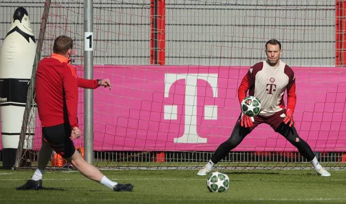 04 03 2025, Champions League, FC Bayern Muenchen final training, Football, Sport, in the picture Michael Rechner FC Bayern Muenchen and Manuel Neuer FC Bayern Muenchen