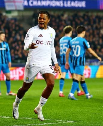 Leon Bailey of Aston Villa celebrates scoring a goal after making the score 0-1. Club Brugge v Aston Villa, UEFA Champions League, Round of 16, First Leg, Football, Jan Breydel Stadium, Brugge, Belgium - 04 Mar 2025 EDITORIAL USE ONLY No use with unauthorised audio, video, data, fixture lists, club league logos or live services. Online in-match use limited to 120 images, no video emulation. No use in betting, games or single club league player publications. Copyright: xJamesxMarsh Shutterstockx 15176976at