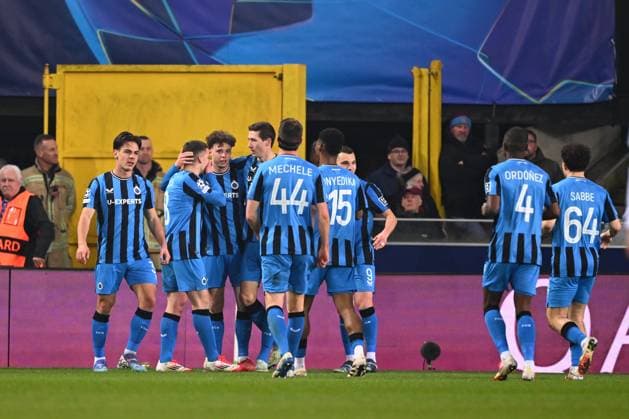 Club Brugge v Aston Villa - UEFA Champions League BRUGGE, BELGIUM - MARCH 04 : De Cuyper Maxim midfielder of Club Brugge celebrating scoring a goal with his team mates during the UEFA Champions League 2024 25 round of 16 match first round between Club Brugge and Aston Villa on March 4, 2025 in Brugge, Belgium, 04 03 2025 Brugge Belgium  Copyright: xTomasxSiskx