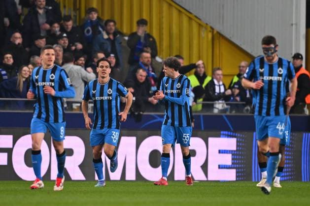 Club Brugge v Aston Villa - UEFA Champions League BRUGGE, BELGIUM - MARCH 04 : De Cuyper Maxim midfielder of Club Brugge celebrating scoring a goal with his team mates during the UEFA Champions League 2024 25 round of 16 match first round between Club Brugge and Aston Villa on March 4, 2025 in Brugge, Belgium, 04 03 2025 Brugge Belgium  Copyright: xTomasxSiskx