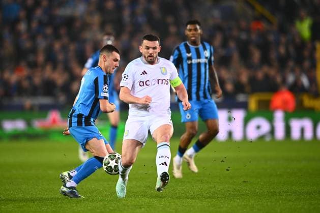 Club Brugge v Aston Villa - UEFA Champions League BRUGGE, BELGIUM - MARCH 04 : Jutgla Ferran forward of Club Brugge and John McGinn midfielder of Aston Villa in action during the UEFA Champions League 2024 25 round of 16 match first round between Club Brugge and Aston Villa on March 4, 2025 in Brugge, Belgium, 04 03 2025 Brugge Belgium  Copyright: xGvgx