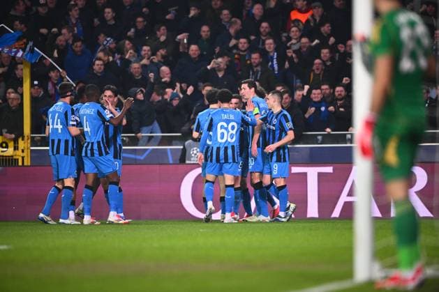 Club Brugge v Aston Villa - UEFA Champions League BRUGGE, BELGIUM - MARCH 04 : De Cuyper Maxim midfielder of Club Brugge celebrating scoring a goal with his team during the UEFA Champions League 2024 25 round of 16 match first round between Club Brugge and Aston Villa on March 4, 2025 in Brugge, Belgium, 04 03 2025 Brugge Belgium  Copyright: xGvgx