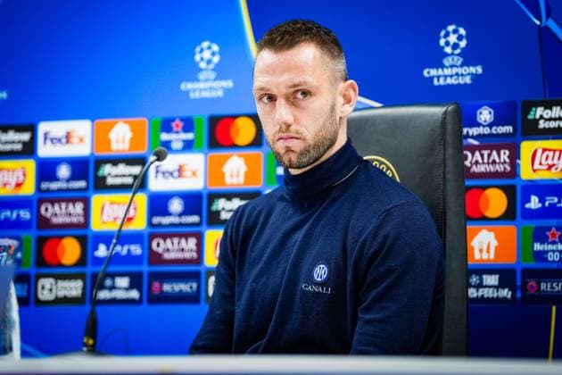 Champions League 2024-2025: press conference, PK, Pressekonferenz of FC Inter Milano Rotterdam - Stefan de Vrij of FC Inter Milano during the press conference of FC Inter Milano in preparation of the Champions League duel against Feyenoord at Stadion Feijenoord De Kuip on 4 March 2025 in Rotterdam, The Netherlands. Copyright: xYannickxVerhoevenx