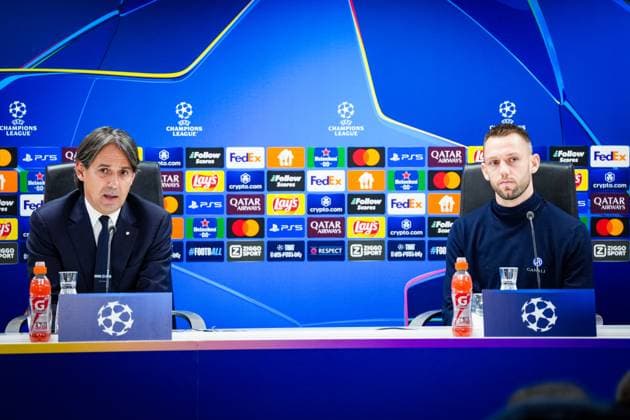 Champions League 2024-2025: press conference, PK, Pressekonferenz of FC Inter Milano Rotterdam - FC Inter Milano trainer Simone Inzaghi, Stefan de Vrij of FC Inter Milano during the press conference of FC Inter Milano in preparation of the Champions League duel against Feyenoord at Stadion Feijenoord De Kuip on 4 March 2025 in Rotterdam, The Netherlands. Copyright: xYannickxVerhoevenx