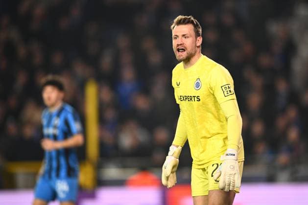 Club Brugge v Aston Villa - UEFA Champions League BRUGGE, BELGIUM - MARCH 04 : Mignolet Simon goalkeeper of Club Brugge in action during the UEFA Champions League 2024 25 round of 16 match first round between Club Brugge and Aston Villa on March 4, 2025 in Brugge, Belgium, 04 03 2025 Brugge Belgium  Copyright: xGvgx