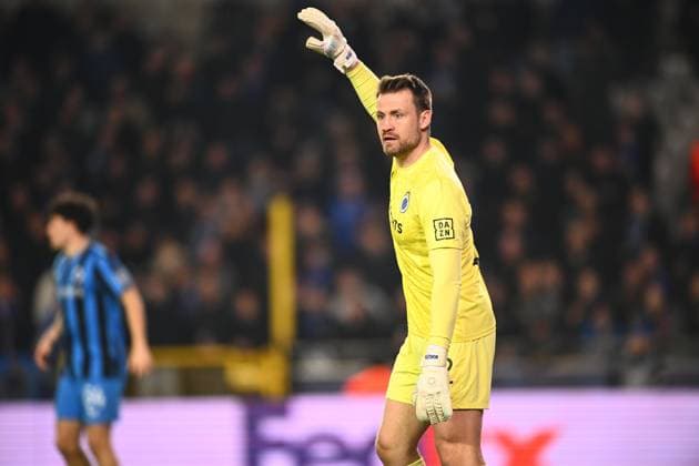 Club Brugge v Aston Villa - UEFA Champions League BRUGGE, BELGIUM - MARCH 04 : Mignolet Simon goalkeeper of Club Brugge in action during the UEFA Champions League 2024 25 round of 16 match first round between Club Brugge and Aston Villa on March 4, 2025 in Brugge, Belgium, 04 03 2025 Brugge Belgium  Copyright: xGvgx