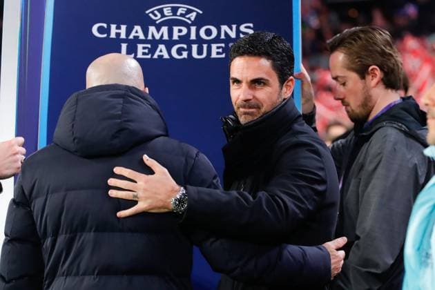 EINDHOVEN, 04-03-2025, Philips Stadium, UEFA Champions League, round of 16 1st leg, season 2024 25, match between PSV and Arsenal, PSV trainer coach Peter Bosz, Arsenal coach Mikel Arteta PSV - Arsenal  x28168423x Copyright: