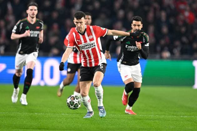 PSV Eindhoven v Arsenal Champions League 04 03 2025. PSV Eindhoven forward Ivan PeriÅ¡iÄ‡ (5) runs forward during the Champions League match between PSV Eindhoven and Arsenal at Philips Stadion, Eindhoven, Netherlands on 4 March 2025. Eindhoven Philips Stadion Endhoven Netherlands Editorial use only , Copyright: xSimonxTraylenx PSI-21570-0013