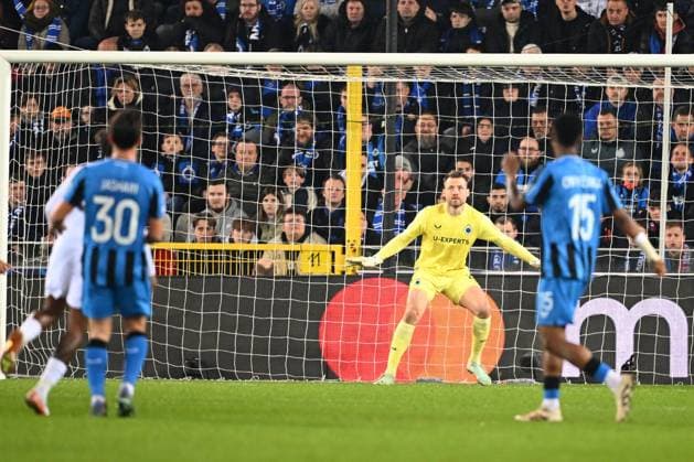 Club Brugge v Aston Villa - UEFA Champions League BRUGGE, BELGIUM - MARCH 04 : Mignolet Simon goalkeeper of Club Brugge in action during the UEFA Champions League 2024 25 round of 16 match first round between Club Brugge and Aston Villa on March 4, 2025 in Brugge, Belgium, 04 03 2025 Brugge Belgium  Copyright: xTomasxSiskx