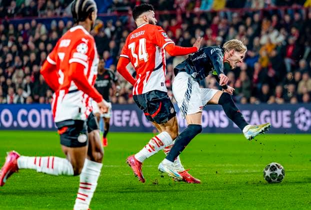 PSV Eindhoven midfielder Ismael Saibari, Arsenal midfielder Martin Odegaard during the match PSV Arsenal at the Philips stadium for the UEFA Champions League Round of 16 1st leg season 2024 2025 in EINDHOVEN, Netherlands on 4 march 2025, photo by Marcel van Dorst EYE4images DeFodi Images