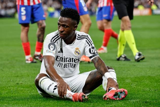 Vinicius Junior of Real Madrid Real Madrid v Atletico Madrid , UEFA Champions League, Round of 16, First Leg, Football, Santiago Bernabeu, Madrid, Spain - 04 Mar 2025 EDITORIAL USE ONLY No use with unauthorised audio, video, data, fixture lists, club league logos or live services. Online in-match use limited to 120 images, no video emulation. No use in betting, games or single club league player publications. Copyright: xRubenxAlbarran Shutterstockx 15178301bg