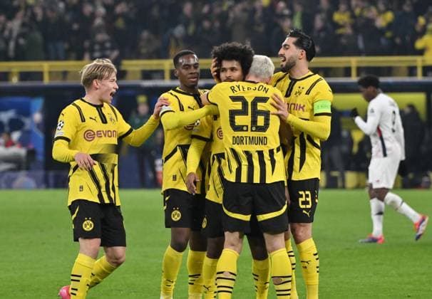 Celebration 1 0 Goalscorer Karim Adeyemi Borussia Dortmund , mi , is celebrated 04 03 2025, Football UEFA Champions League 2024 25, Round of 16, First leg, Borussia Dortmund Lille OSC Dortmund Signal Iduna Park Nordrhein Westfalen Germany Team2