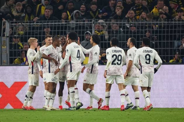 Goal celebration for 1 1 by Hakon Arnar Haraldsson LOSC Lille, 7 GER, Borussia Dortmund vs LOSC Lille, Football, Champions League, Round of 16, 2024 2025 season, 04 03 2025 DFL REGULATES PROHIBIT ANY USE OF PHOTOGRAPHS AS IMAGE SEQUENCES AND OR QUASI VIDEO GER, Borussia Dortmund vs LOSC Lille, Football, Champions League, Round of 16, 2024 2025 season, 04 03 2025 Dortmund Copyright: xEibner-Pressefoto FrankxZeisingx EP_FZG