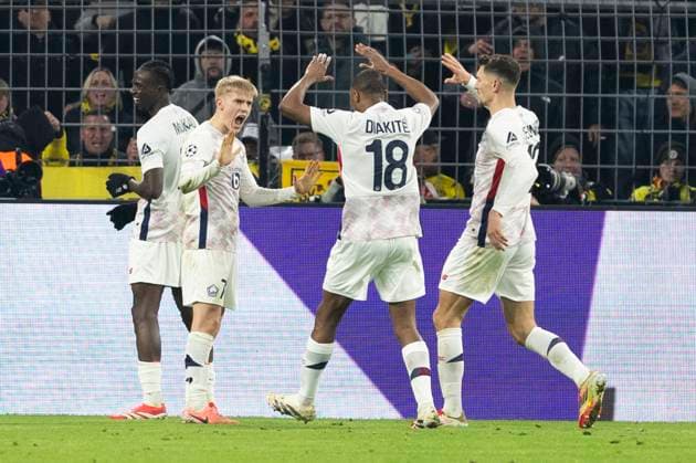 UEFA Champions League, Borussia Dortmund LOSC Lille 04 03 2025 Hakon Haraldsson LOSC Lille, 7 celebrates with Ngal ayel Mukau LOSC Lille, 17 , Bafode Diakite LOSC Lille, 18 and Thomas Meunier LOSC Lille, 12 after his goal to equalize 1 1 UEFA Champions League, Borussia Dortmund LOSC Lille, first leg round of 16, on 04 03 2025, Signal Iduna Park, Dortmund Copyright: xBEAUTIFULxSPORTS Meuselx