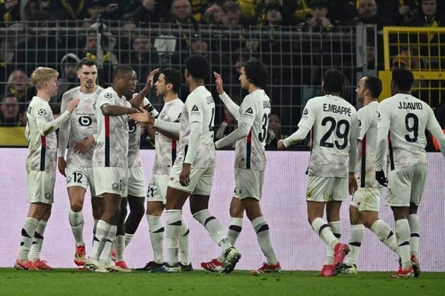 Hakon Haraldsson Lille OSC 7 celebrates after scoring a goal to make it 1 1 with the team 04 03 2025 Soccer, Champions League, Borussia Dortmund vs Lille OSC, Signal Iduna Park, Dortmund, Copyright: xpepphotox xHorstxMauelshagenx pep00321, pep_20250304_hm_7476