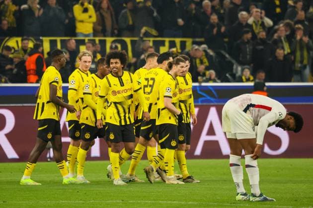 Dortmund, Germany 04 March 2025 Champions League 2024 2025 Borussia Dortmund vs OSC Lille In the picture goal scorer Karim Adeyemi BVB , center in the picture, makes the goal to 1 0 for Borussia Dortmund and cheers with his teammates Signal Iduna Park Nordrhein Westfalen Copyright: xFotostandx xFantinix