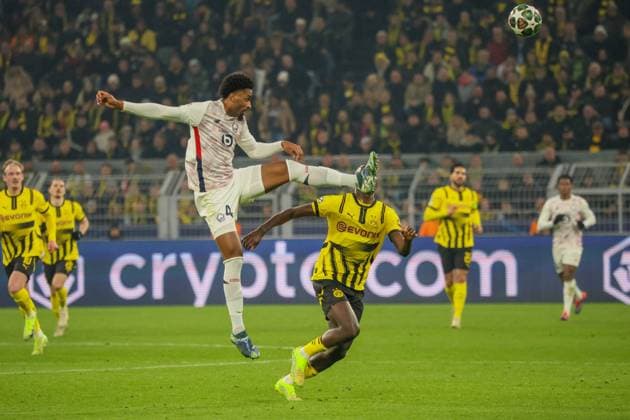 Dortmund, Germany 04 March 2025 Champions League 2024 2025 Borussia Dortmund vs OSC Lille In the picture from left in the duel Alexsandro OSC Lille and Serhou Guirassy BVB , hidden in the picture Signal Iduna Park North Rhine-Westphalia Copyright: xFotostandx xFantinix