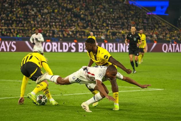 Dortmund, Germany 04 March 2025 Champions League 2024 2025 Borussia Dortmund vs OSC Lille In the picture from left in the duel Julian Brandt BVB , Bafode Diakite OSC Lille and Serhou Guirassy BVB Signal Iduna Park North Rhine-Westphalia Copyright: xFotostandx xFantinix