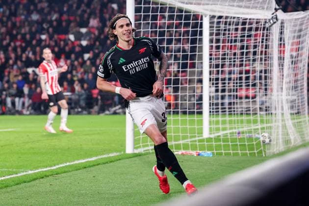 2025-03-04 PSV v Arsenal FC - UEFA Champions League 2024 25 Round of 16 First Leg EINDHOVEN, NETHERLANDS - MARCH 4: Riccardo Calafiori of Arsenal FC celebrates after scoring his teams seventh goal during the UEFA Champions League 2024 25 Round of 16 First Leg match between PSV and Arsenal FC at PSV Stadion on March 4, 2025 in Eindhoven, Netherlands. Eindhoven PSV Stadion Netherlands Content not available for redistribution in The Netherlands directly or indirectly through any third parties. Copyright: xBenxGalx