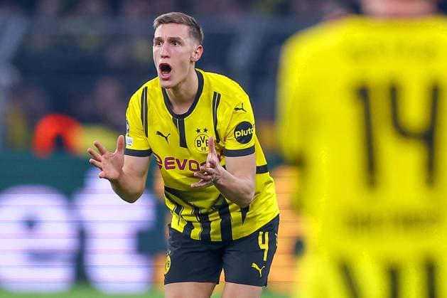 04 03 2025, Football, UEFA Champions League, Borussia Dortmund OSC Lille, Signal Iduna Park, Round of 16, Season 2024 2025 Nico Schlotterbeck BVB 4 gesticulating on the pitch North Rhine-Westphalia Germany