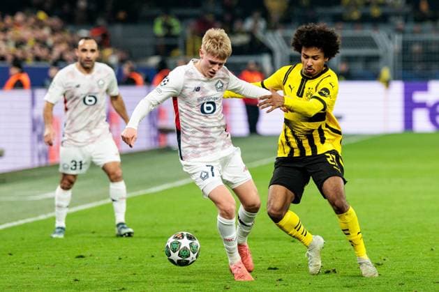 UEFA Champions League, Borussia Dortmund LOSC Lille 04 03 2025 duel Hakon Arnar Haraldsson LOSC Lille, 7 , Karim Adeyemi Borussia Dortmund, 27 UEFA Champions League round of 16 first leg, Borussia Dortmund LOSC Lille Dortmund, SIGNAL IDUNA PARK on 04 03 2025 Copyright: xBEAUTIFULxSPORTS Wunderlx