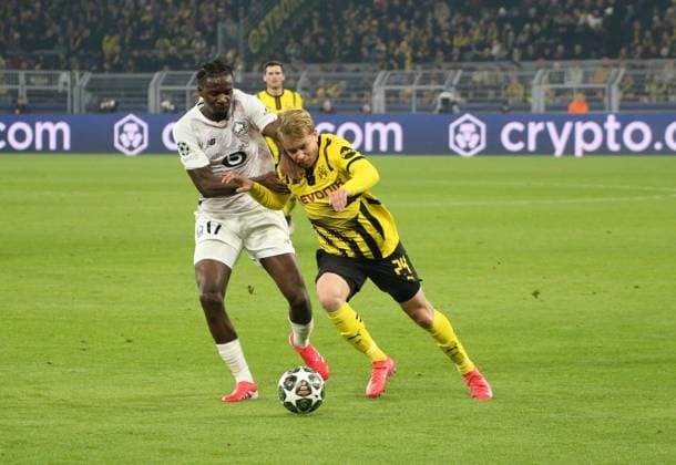 04 03 2025, xgrfx, Football UEFA Champions League, Borussia Dortmund Lille OSC v l Ngal Ayel Mukau Lille OSC , Daniel Svensson Borussia Dortmund DFL DFB REGULATIONS PROHIBIT ANY USE OF PHOTOGRAPHS as IMAGE SEQUENCES and or QUASI VIDEO Dortmund