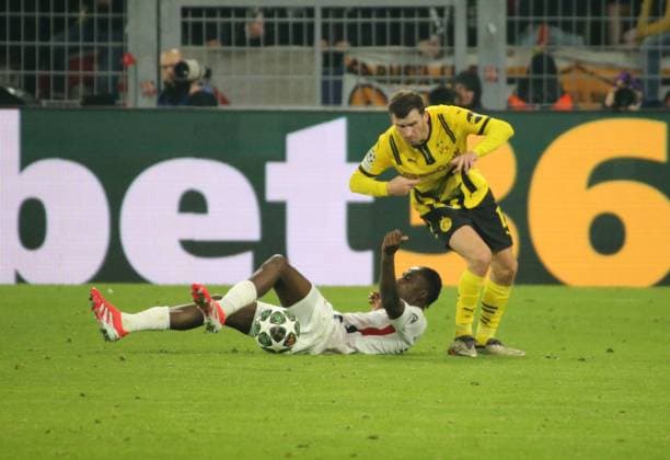 04 03 2025, xgrfx, Football UEFA Champions League, Borussia Dortmund Lille OSC v l Ngal Ayel Mukau Lille OSC , Pascal Groß Borussia Dortmund DFL DFB REGULATIONS PROHIBIT ANY USE OF PHOTOGRAPHS as IMAGE SEQUENCES and or QUASI VIDEO Dortmund