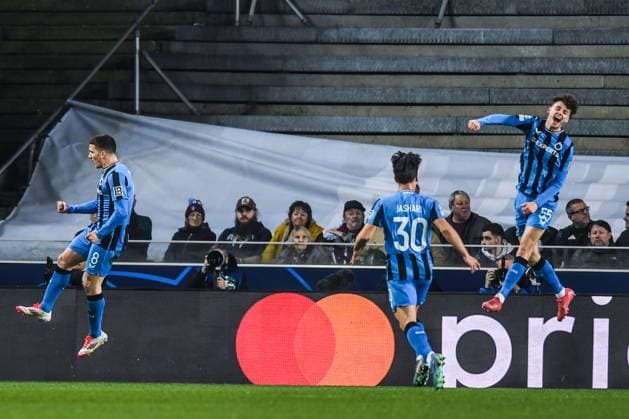 (250305) -- BRUGES, March 5, 2025 -- Players of Club Brugge celebrate during the UEFA Champions League round of 16 match between Club Brugge and Aston Villa FC at the Jan Breydel Stadium in Bruges, on March 4, 2025. ) (SP)BELGIUM-BRUGES-FOOTBALL-UEFA CHAMPIONS LEAGUE-BRUGGE VS ASTON VILLA PengxZiyang 