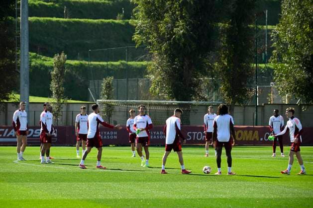 AS Roma players during a training session the day before the Europa League football match between AS Roma and Athletic Bilbao at Centro Sportivo Fulvio Bernardini in Rome (Italy), March 5, 2025. AndreaxStaccioli