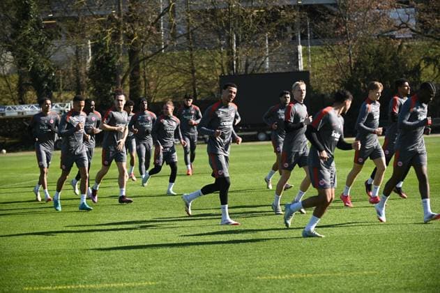 05 03 2025 Frankfurt am Main, Deutsche Bank Park Bundesliga Season 2024 2025 Eintracht Frankfurt Training light training and run here Hugo Ekitike 11, Eintracht Frankfurt DFL DFB REGULATIONS PROHIBIT ANY USE OF PHOTOGRAPHS AS IMAGE SEQUENCES AND OR QUASI VIDEO